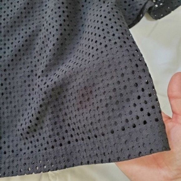 BANANA REPUBLIC Perforated Flutter Sleeve Top - Picture 5 of 13